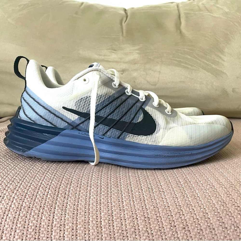 Nike Lunar Roam SE Men's Shoes sail diffused blue college navy Black 

Size 9 me